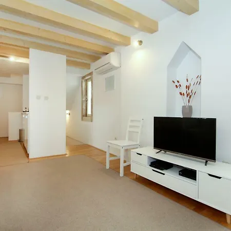 Apartment Dream *