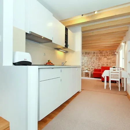 Apartment Dream Split